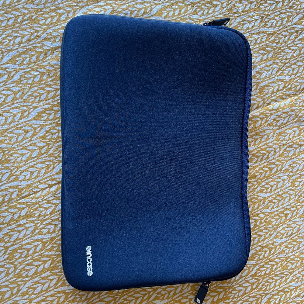 Computer protective sleeve